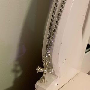 CHROME HEARTS CROSS PENDANT